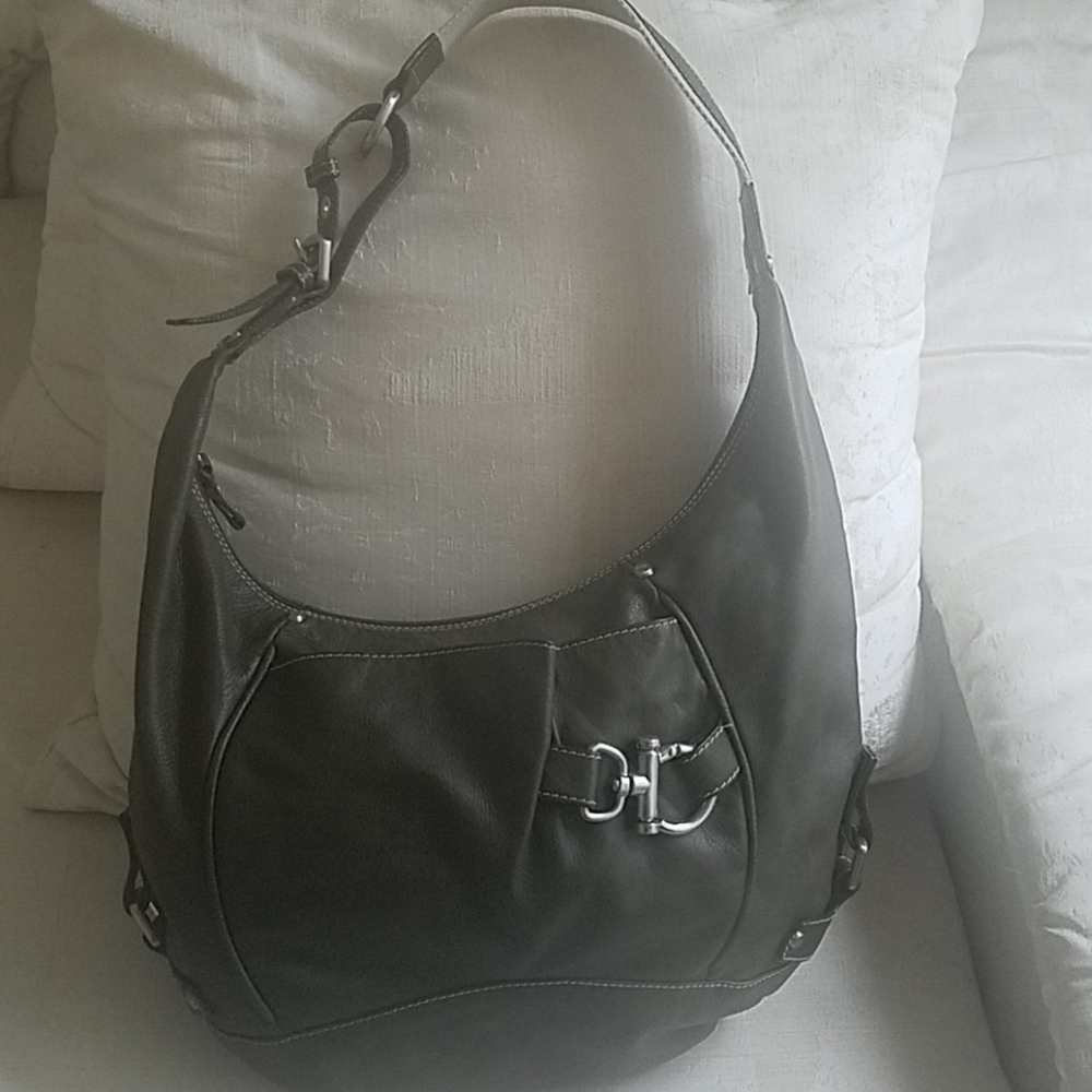 Nuovedive olive green leather hobo bag